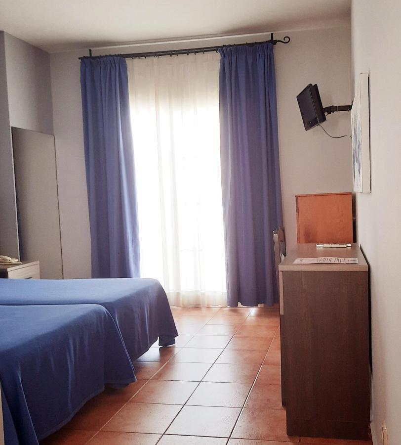 Hostal La Colonia Marbella Exteriör bild